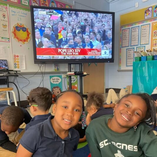 fb-355703527834405_1145048830999254