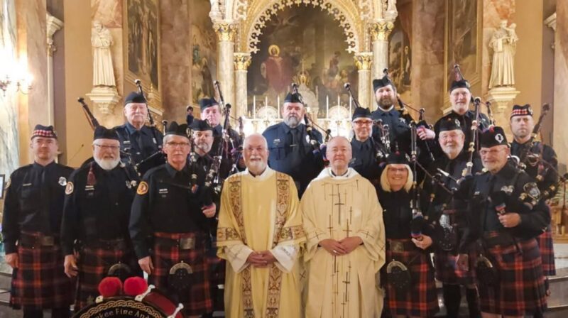 fb-355703527834405_1145697650934372