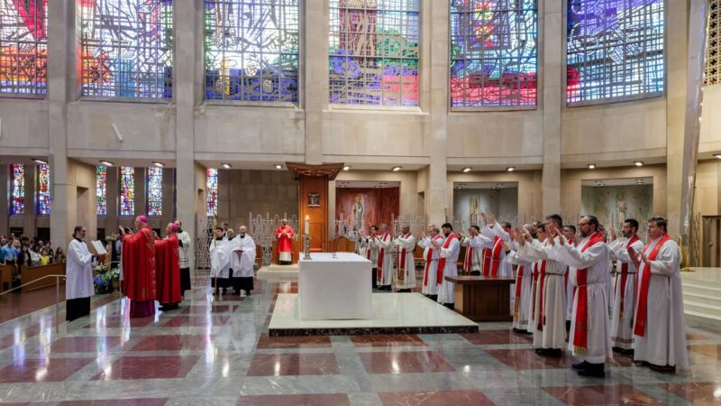 fb-424801330909662_1122030649950611