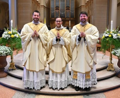 fb-355703527834405_1156227656548038