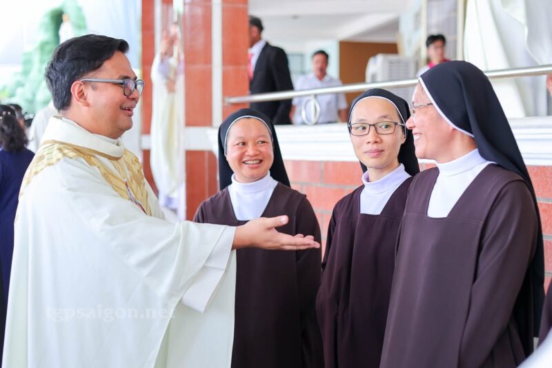 fb-1407235966182611_1016793940597975