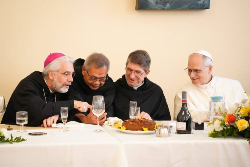 fb-1407235966182611_1020808800196489