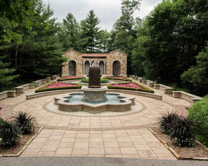 fb-355703527834405_1163389075831896