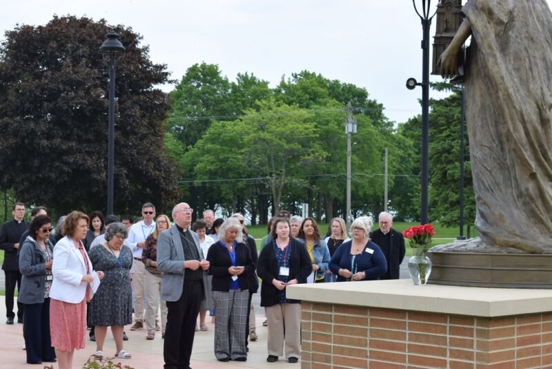 fb-355703527834405_1166862055484598