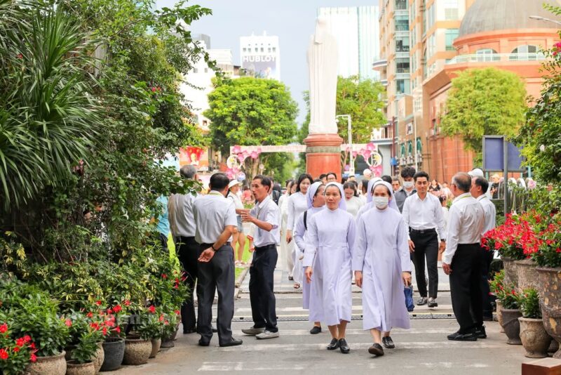 fb-1407235966182611_1030356319241737