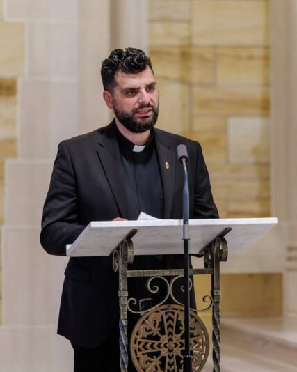 fb-424801330909662_1145290037624672