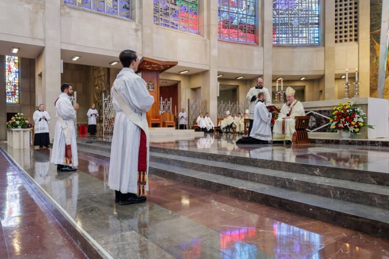 fb-424801330909662_1149748927178783