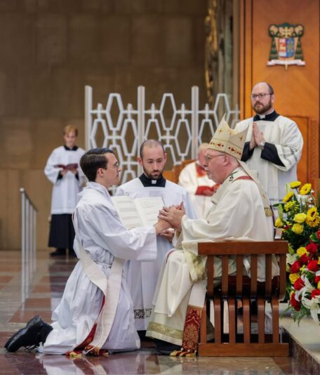 fb-424801330909662_1149748927178783