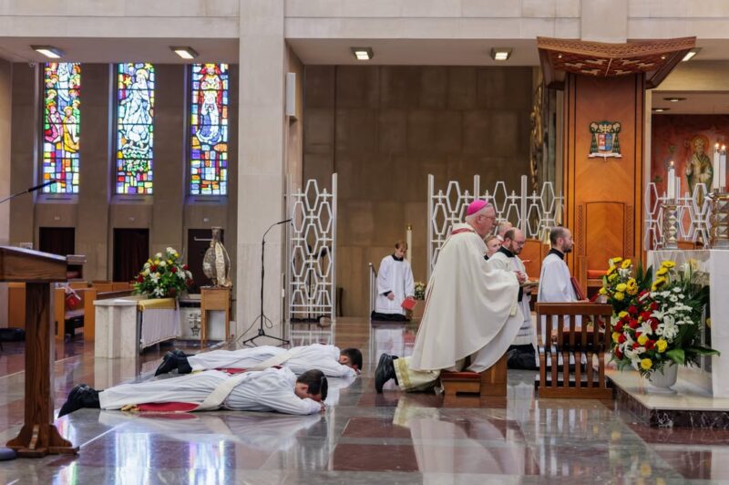 fb-424801330909662_1149748927178783