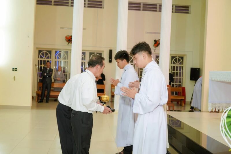 fb-161015470626458_1127577689406304