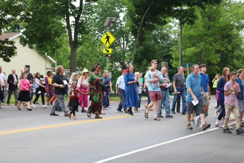 fb-116343758405910_1142322244592015