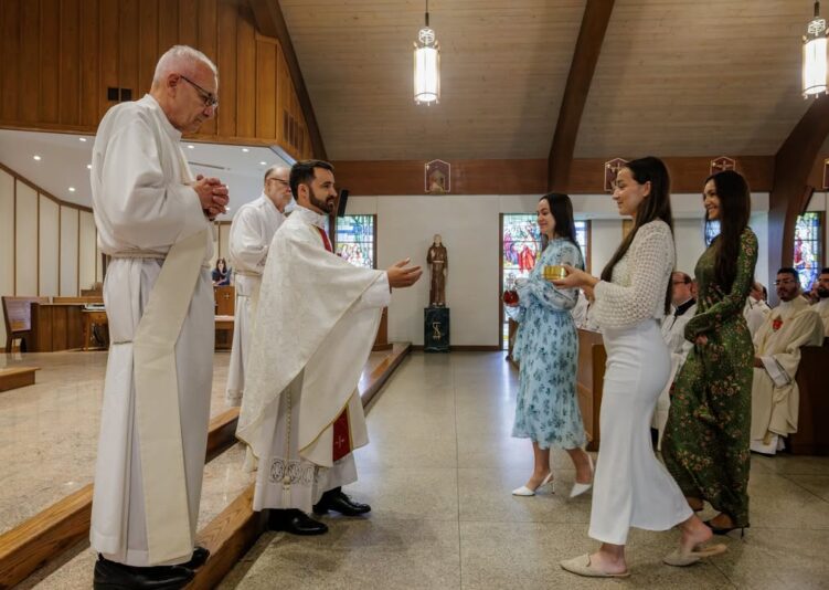 fb-424801330909662_1150694800417529