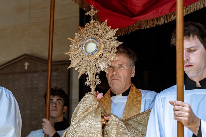 fb-424801330909662_1151205413699801