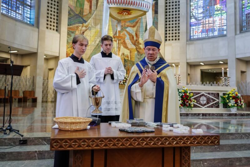 fb-424801330909662_1152726013547741