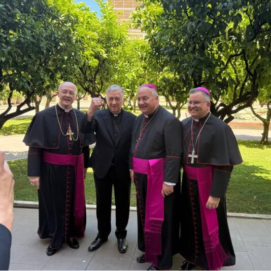 fb-355703527834405_1182719820565488