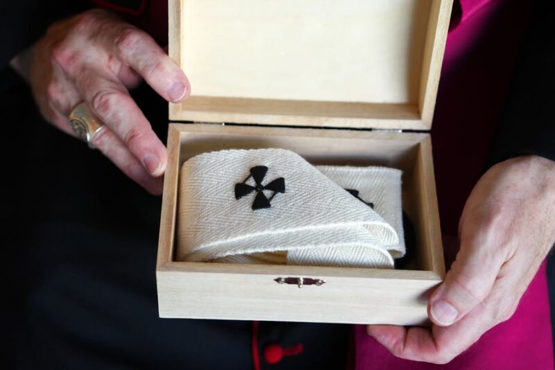 fb-355703527834405_1183861580451312