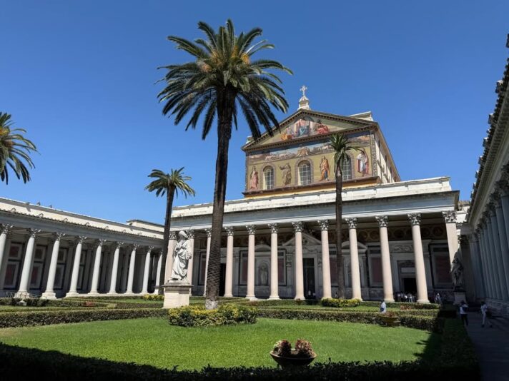 fb-355703527834405_1184401363730667