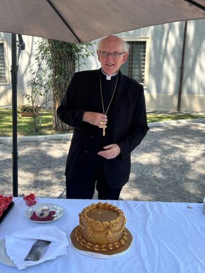 fb-355703527834405_1184401363730667