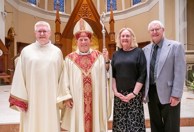 fb-125153510859848_1156238353214080