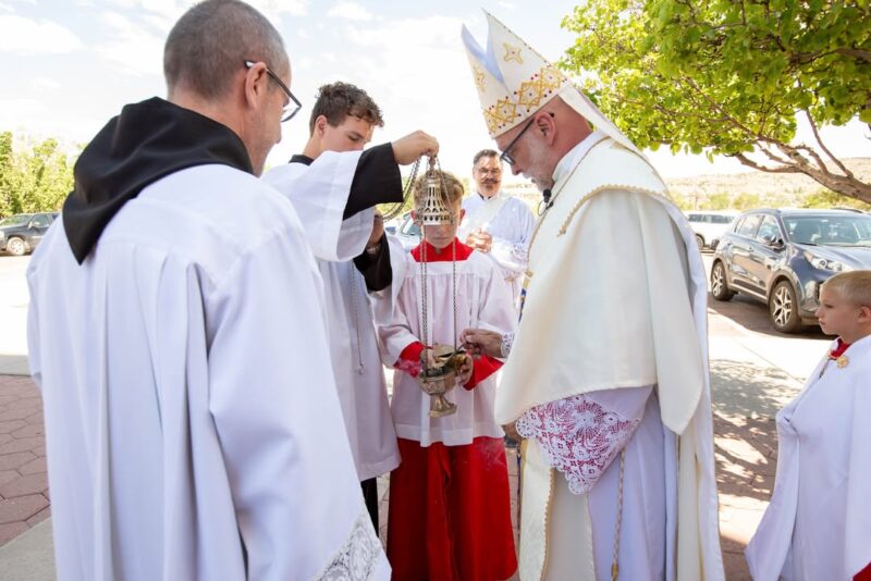 fb-122607737801214_1164099475742819