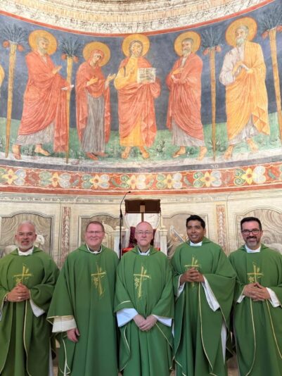 fb-355703527834405_1185946490242821