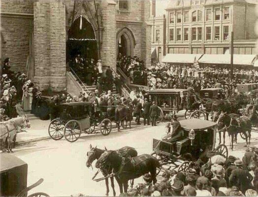 fb-355703527834405_1186148306889306