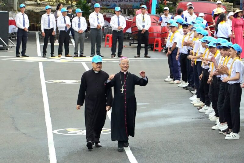 fb-161015470626458_1136902205140519