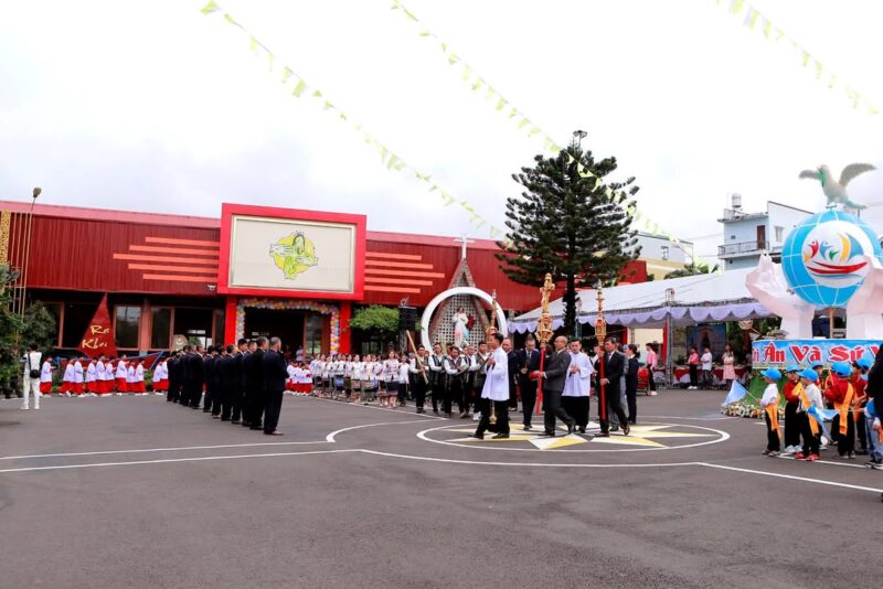 fb-161015470626458_1136902205140519