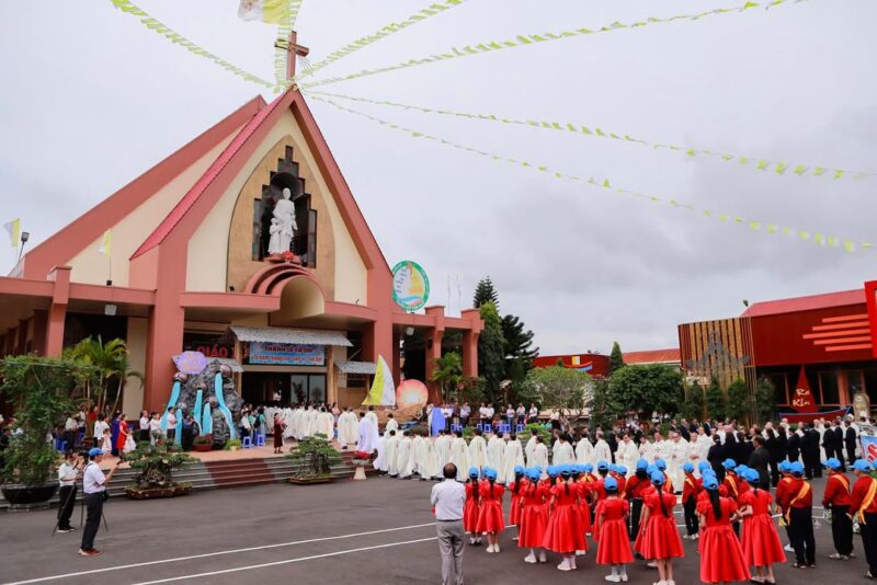 fb-161015470626458_1136902205140519