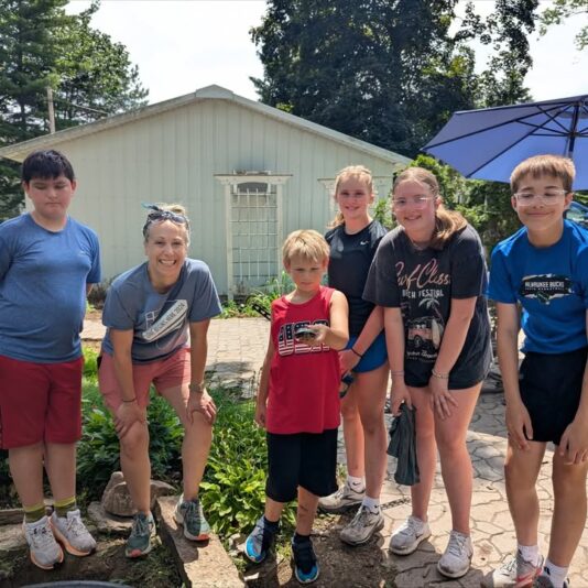 fb-355703527834405_1192799409557529