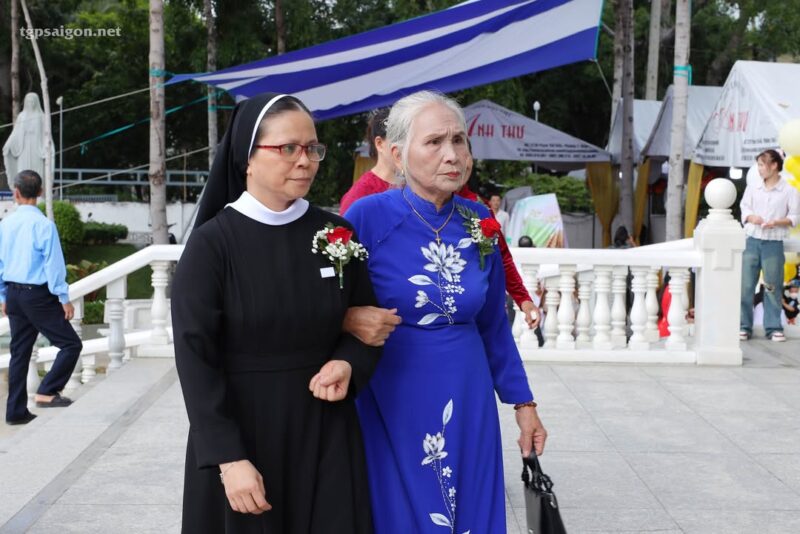 fb-1407235966182611_1052892836988085