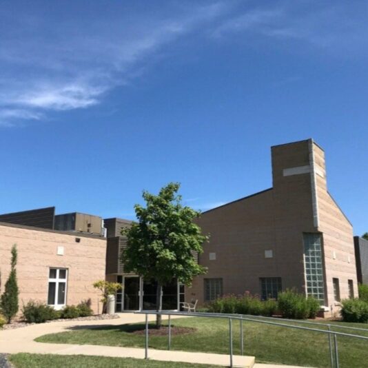 fb-355703527834405_1195675545936582