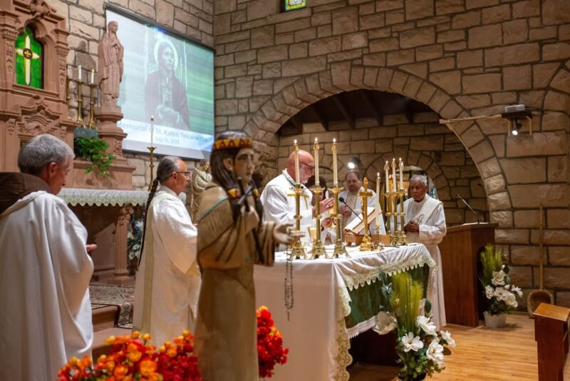 fb-122607737801214_1180320190787414