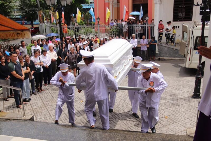 fb-1407235966182611_1059345856342783