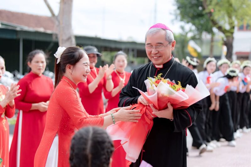 fb-267086443957481_1048602554149117