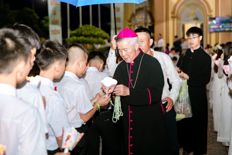 fb-285328895298373_754767547292163