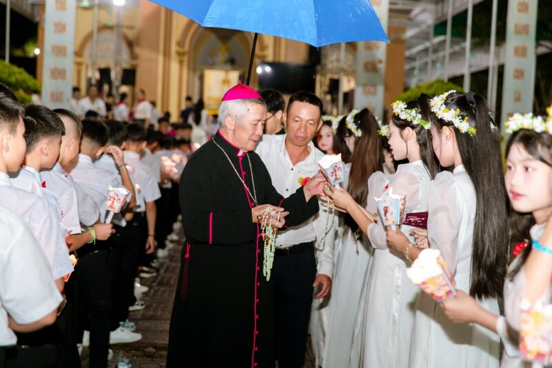 fb-285328895298373_754767547292163