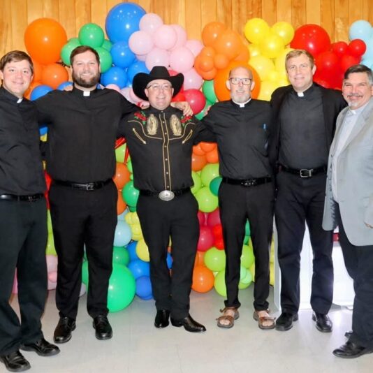 fb-1669188376658004_1372271461565846