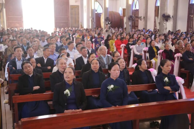 fb-732768673513037_1160419972881552