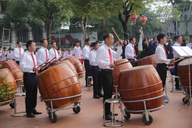 fb-732768673513037_1160419972881552