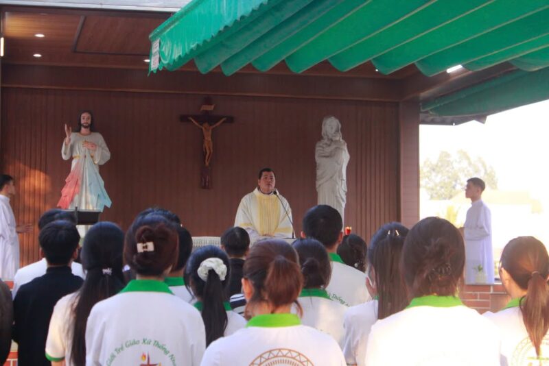 fb-732768673513037_1160395182884031