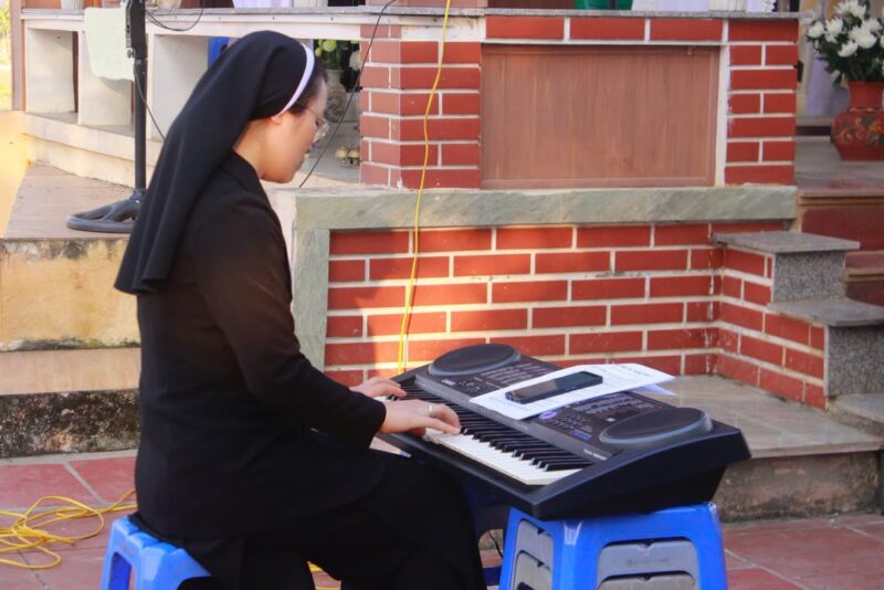 fb-732768673513037_1160395182884031