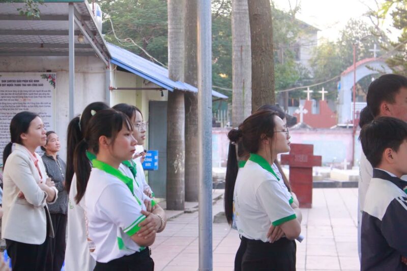 fb-732768673513037_1160395182884031