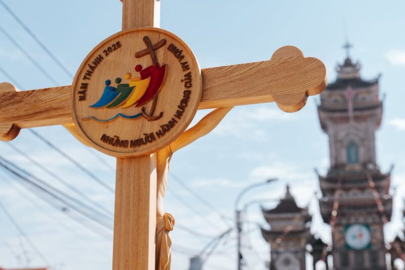 fb-104570015177619_868748392327575