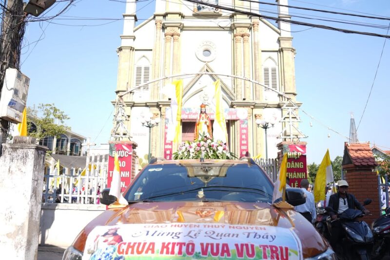 fb-104570015177619_868733938995687