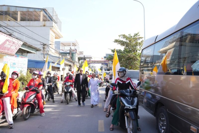 fb-104570015177619_868733938995687