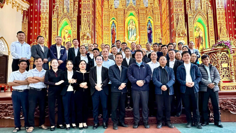 fb-104570015177619_868677235668024