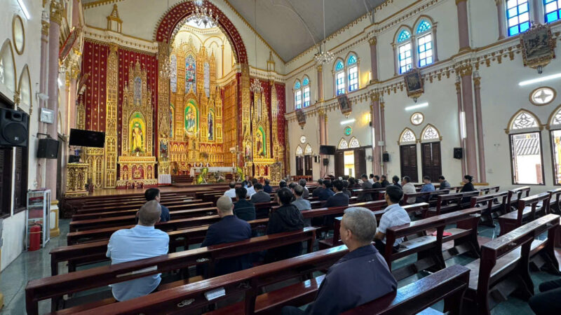 fb-104570015177619_868677235668024