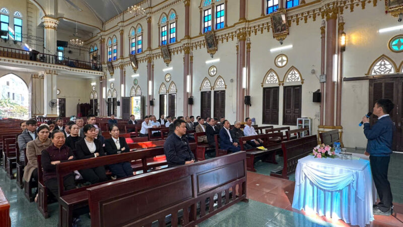 fb-104570015177619_868677235668024