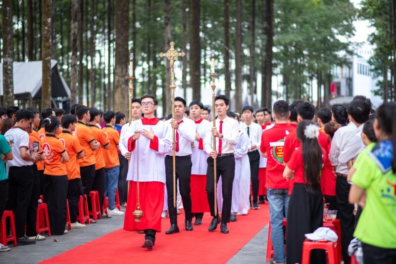 fb-585442494803518_1261473972683816